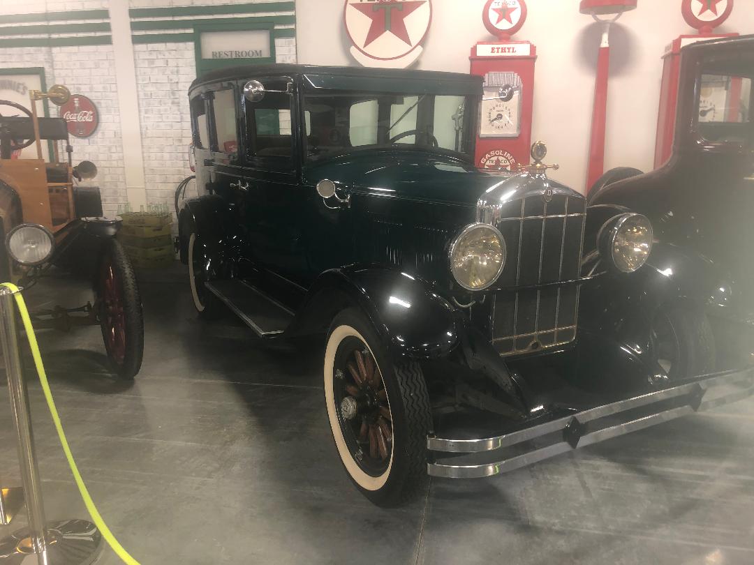 1929 Durant - Branson Auto & Farm Museum