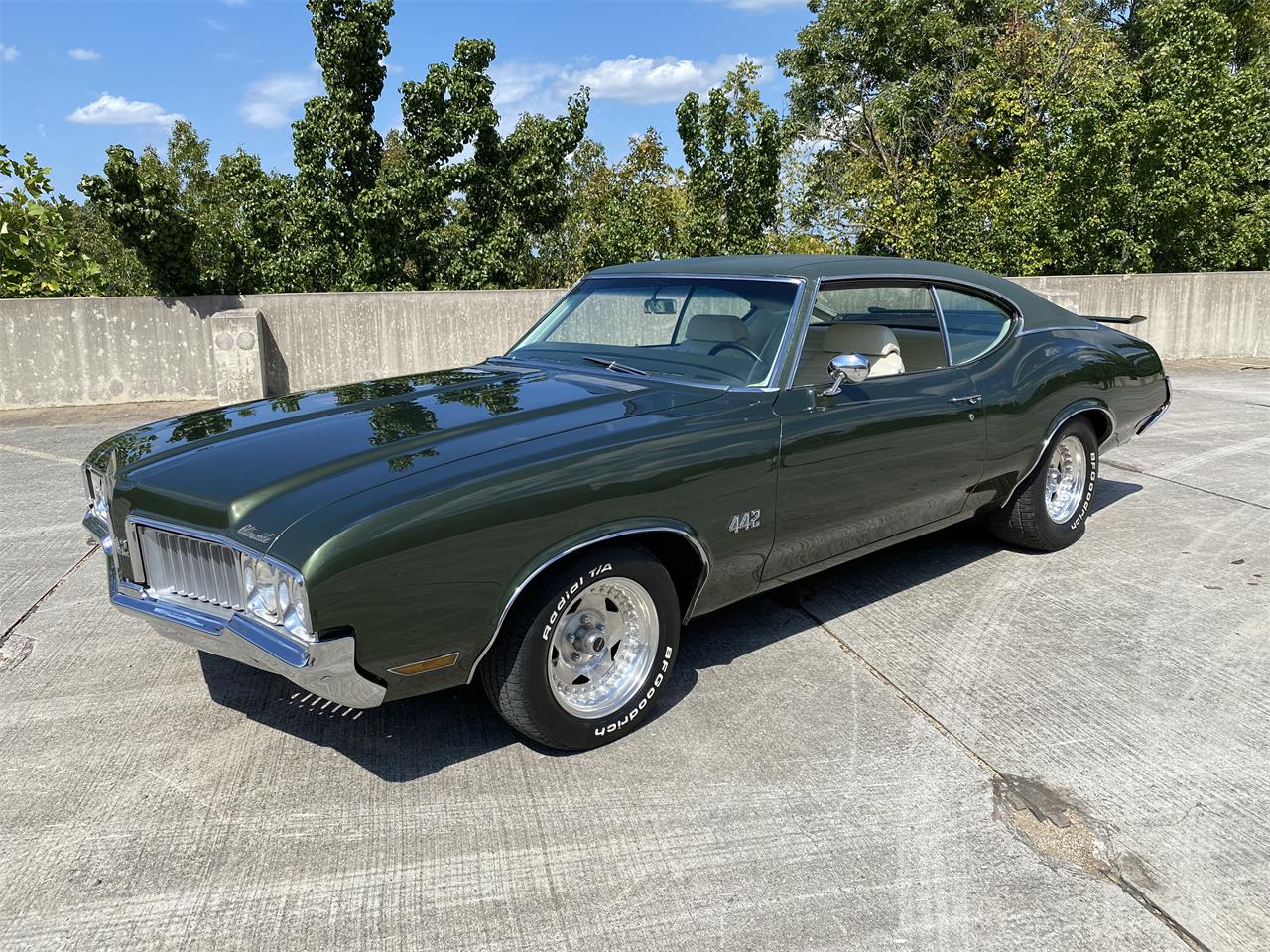 1970 Oldsmobile 442 - Branson Auto & Farm Museum