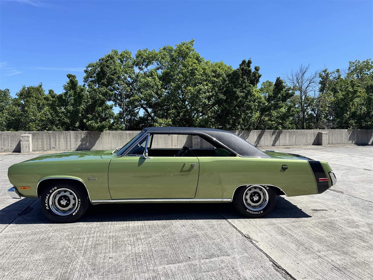 54318001-1972-plymouth-scamp-